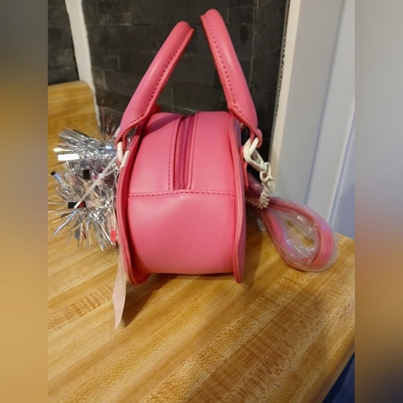 Betsey Johnson NWT Pink Footbal Tote/ Crossbody W/Silver Pom Pom Bag Charm - Picture 3 of 5